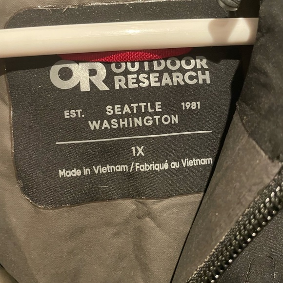 Outdoor Research Foray Men's Waterproof Windproof Hiking Jacket GORE-TEX… - Picture 4 of 5